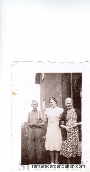 Sam & Annie Lamb, Hilda Lamb abt 1942