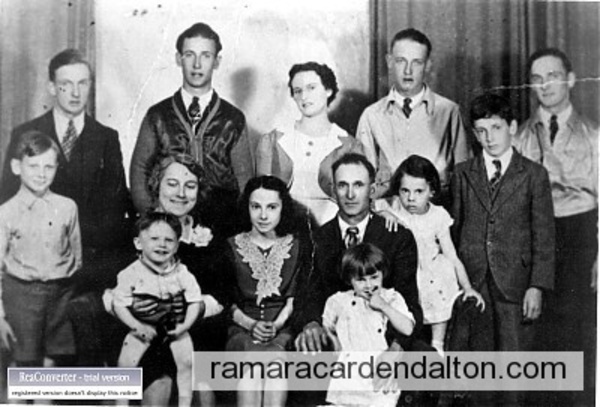 Ambrose & Frankie & Children c 1940