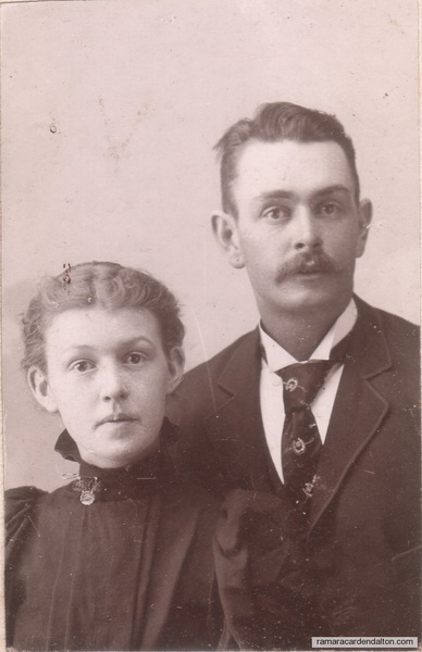 40.Edith and Fred Hutchings (brother and sister) 