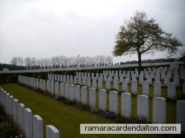 S. GINSBERG / La Targette British Cemetery, Pas de Calais, France