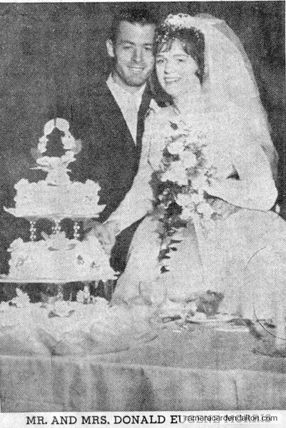 Mr. & Mrs. Donald Eugene Morris