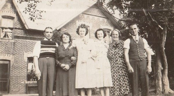 Corcelli/Murphy Wedding Party - June 10, 1940