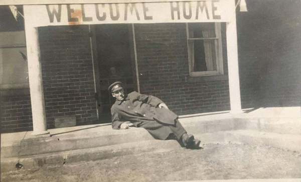 Joe Heitzner home from WWl, 1918